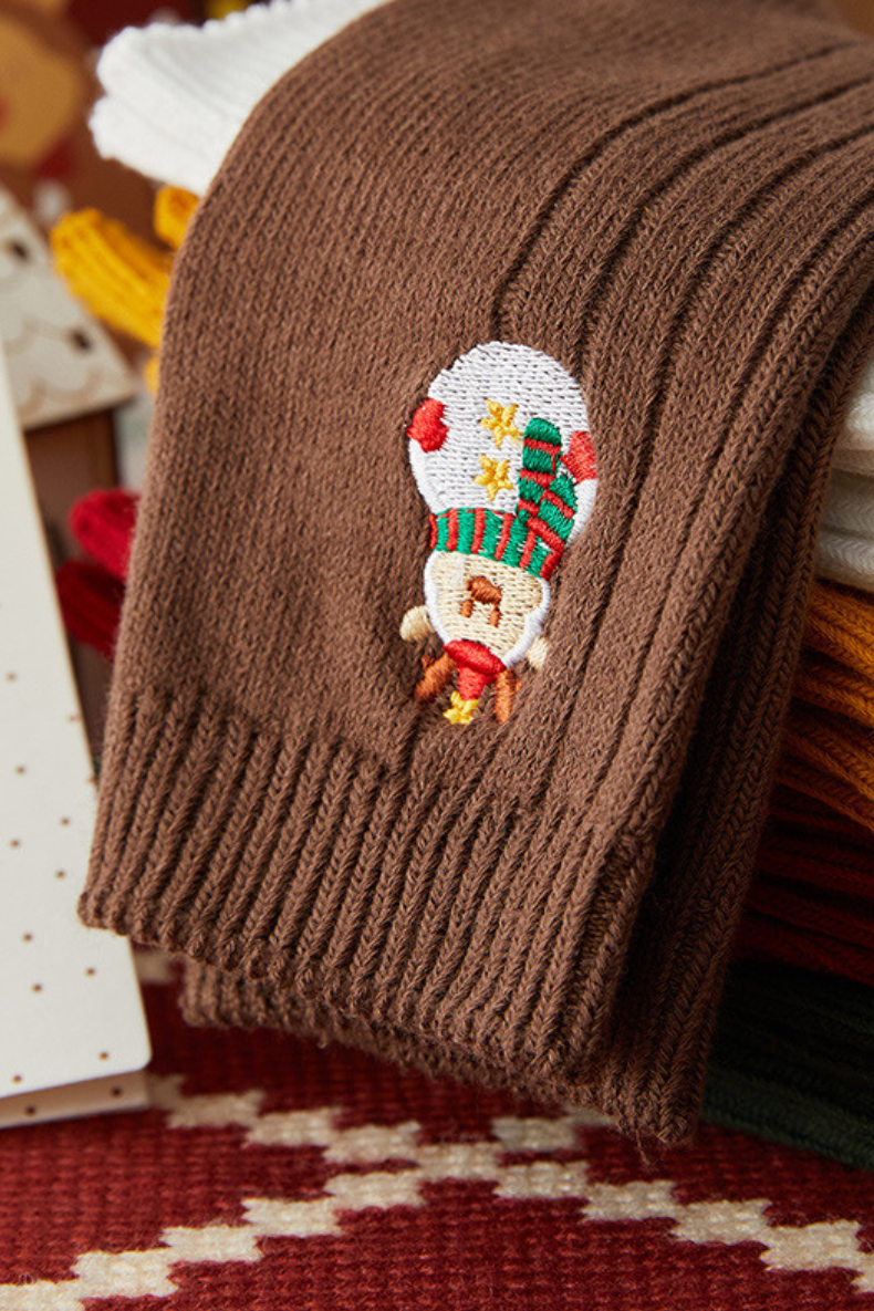 Christmas Embroidered Women's Crew Socks 4-Piece Gift Set