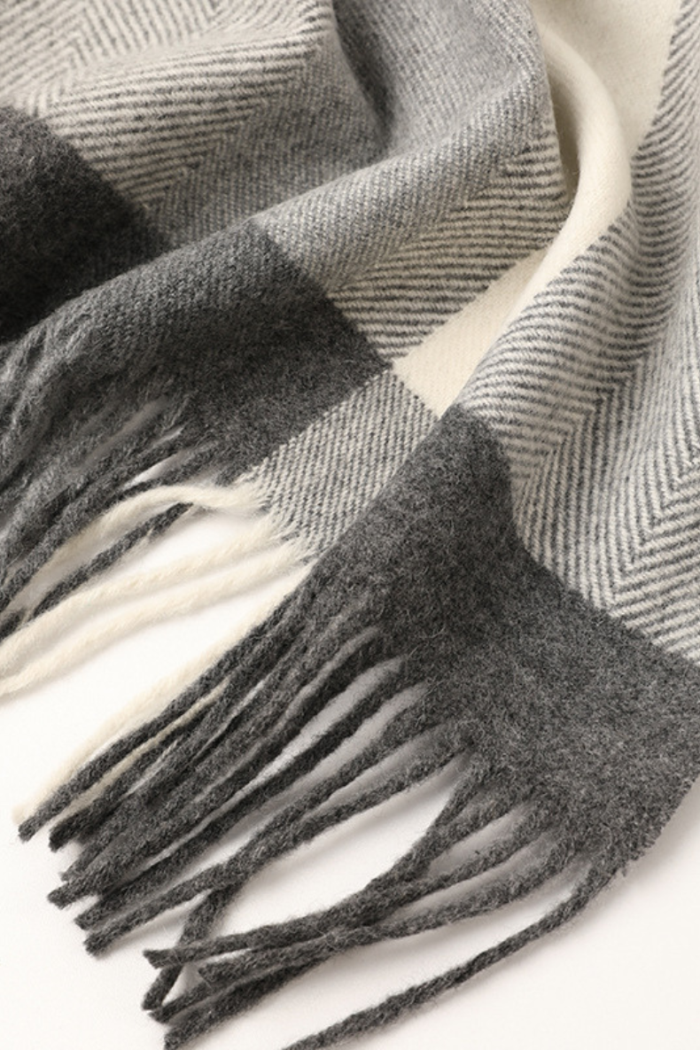 Elegant Luxurious 100% Pure Wool Women's Shawl